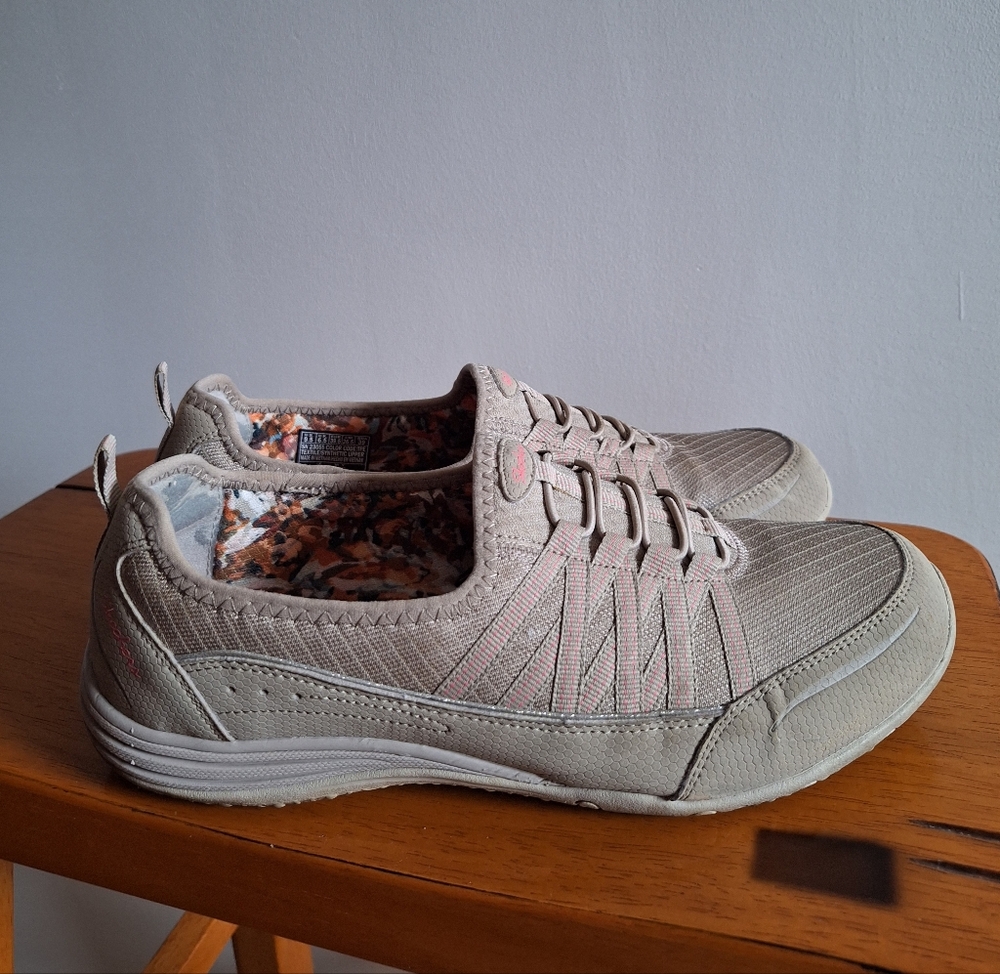 Skechers Unity Go Women's Taupe Mesh Air-Cooled Sneakers Size 9.5